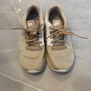 Nike, women, 7.5, nude